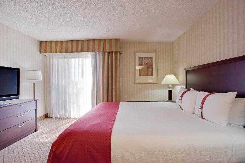 Holiday Inn & Suites Santa Maria By Ihg Exterior photo